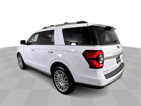 Used 2024 Ford Expedition Limited image 6