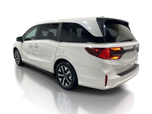 Used 2026 Honda Odyssey EX-L image 2