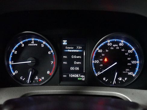 Used 2018 Toyota RAV4 XLE FWD image 15
