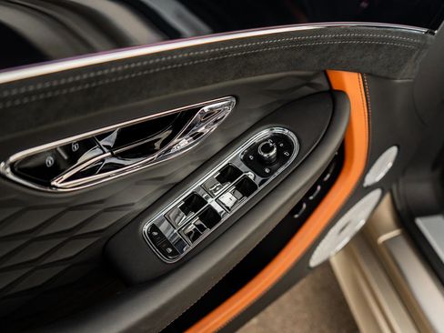 Used 2025 Bentley Continental GT Speed image 25
