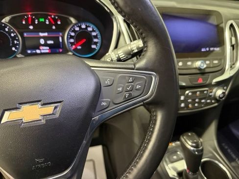 Used 2019 Chevrolet Equinox Premier FWD image 18