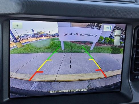 Used 2024 Ford Bronco Black Diamond image 16