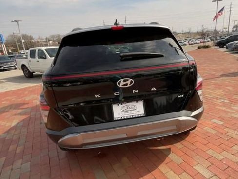 Used 2024 Hyundai Kona Limited FWD image 8