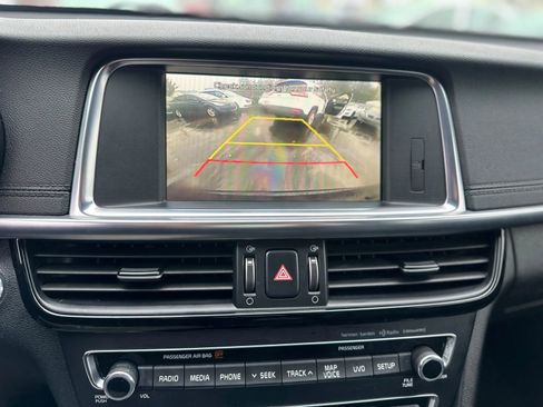 Used 2017 Kia Optima EX image 18