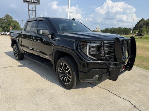 Used 2026 GMC Sierra 1500 AT4 w/ Technology Package AWD/4WD image 1