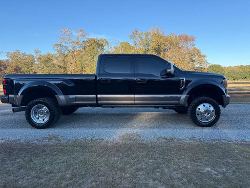 Used 2022 Ford F450 King Ranch w/ King Ranch Ultimate Package image 2