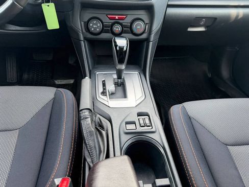 Used 2018 Subaru Crosstrek 2.0i Premium w/ Moonroof Package AWD/4WD image 24