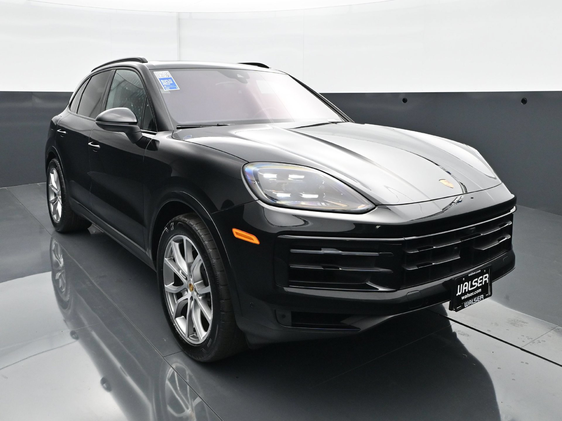 Used 2024 Porsche Cayenne AWD/4WD image 11