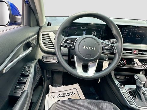 Certified 2024 Kia Seltos LX image 20