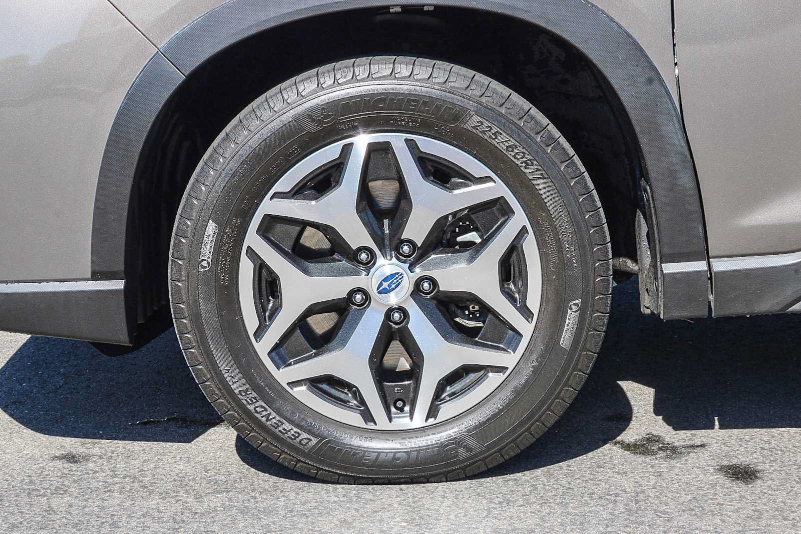 Used 2021 Subaru Forester Premium AWD/4WD image 11
