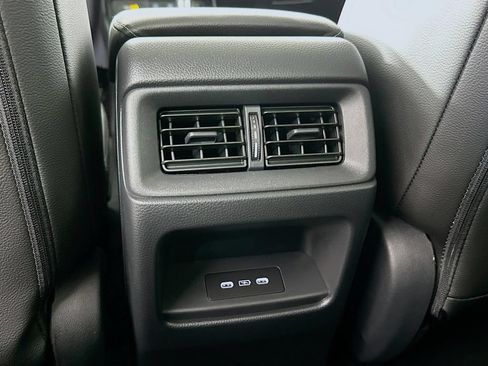 Used 2026 Honda CR-V EX-L image 4