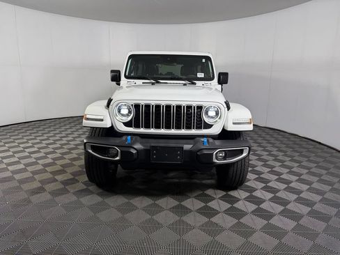 Used 2024 Jeep Wrangler Unlimited Sahara w/ Safety Group AWD/4WD image 2