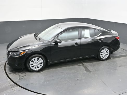 Certified 2025 Nissan Sentra S image 31