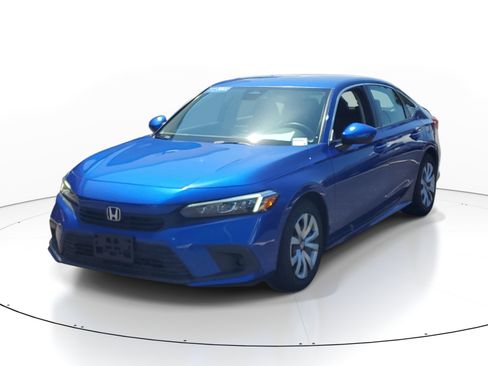 Used 2022 Honda Civic LX image 3