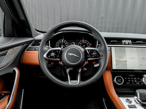 New 2026 Jaguar F-PACE R-Dynamic S image 17