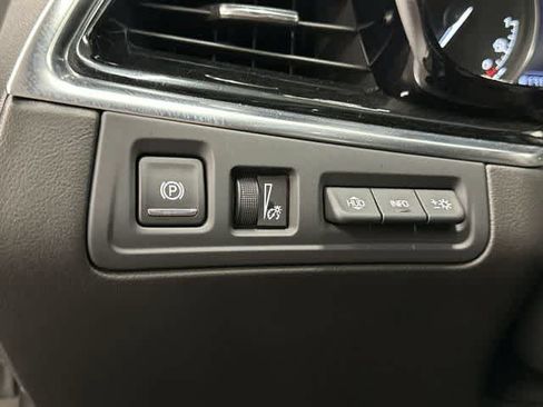 Used 2023 Cadillac XT6 Sport w/ Technology Package AWD/4WD image 19