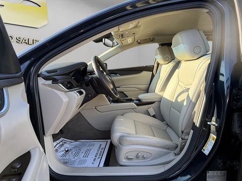 Used 2013 Cadillac XTS image 9