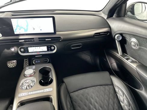 Used 2023 Genesis GV60 Performance AWD/4WD image 29