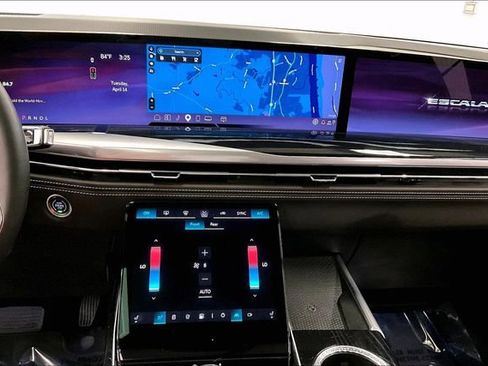 Used 2025 Cadillac Escalade Sport AWD/4WD image 30