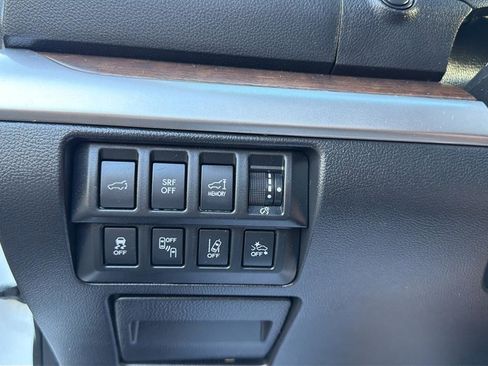 Used 2017 Subaru Outback 2.5i Limited image 29