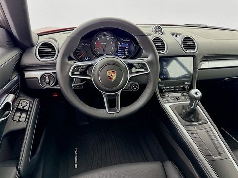 Used 2025 Porsche 718 Cayman image 25
