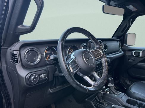 Used 2022 Jeep Wrangler Unlimited Sahara w/ LED Lighting Group image 25