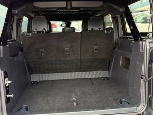 Used 2022 Ford Bronco Badlands w/ Sasquatch Package AWD/4WD image 12