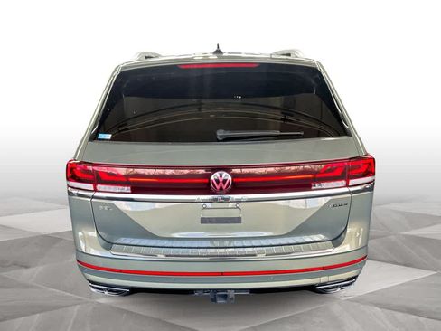 Certified 2025 Volkswagen Atlas SEL Premium R-Line AWD/4WD image 7