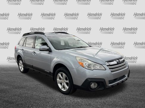 Used 2014 Subaru Outback 2.5i Premium AWD/4WD image 2