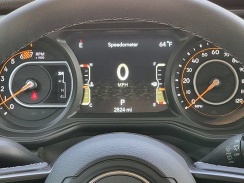 Certified 2026 Jeep Wrangler Unlimited Sport AWD/4WD image 35