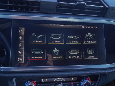 Certified 2025 Audi Q3 2.0T Premium Plus w/ Premium Plus Package image 17