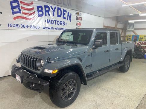 New 2026 Jeep Gladiator Sport image 6