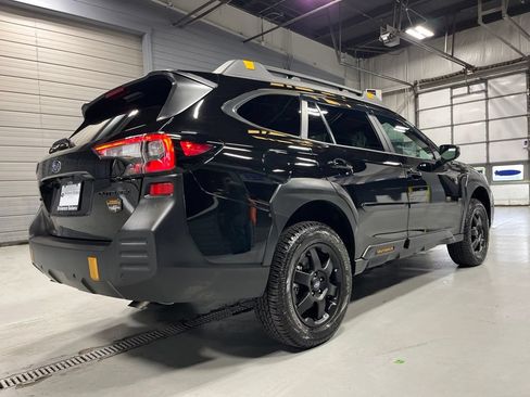 Certified 2025 Subaru Outback Wilderness AWD/4WD image 9