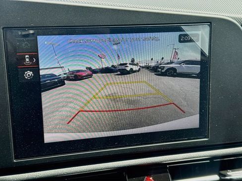New 2026 Kia Niro LX FWD image 13