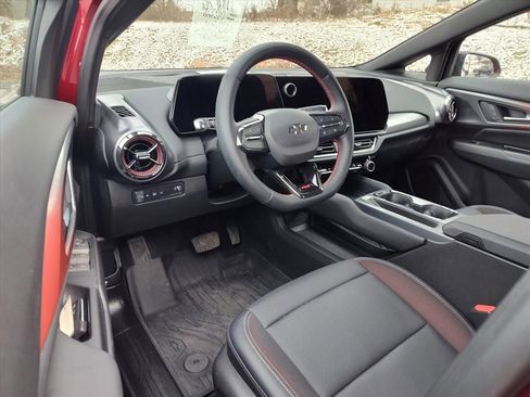 Used 2024 Chevrolet Equinox EV RS image 15