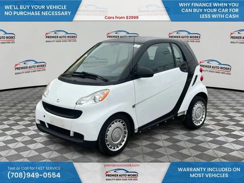 Used 2012 smart fortwo passion RWD image 1