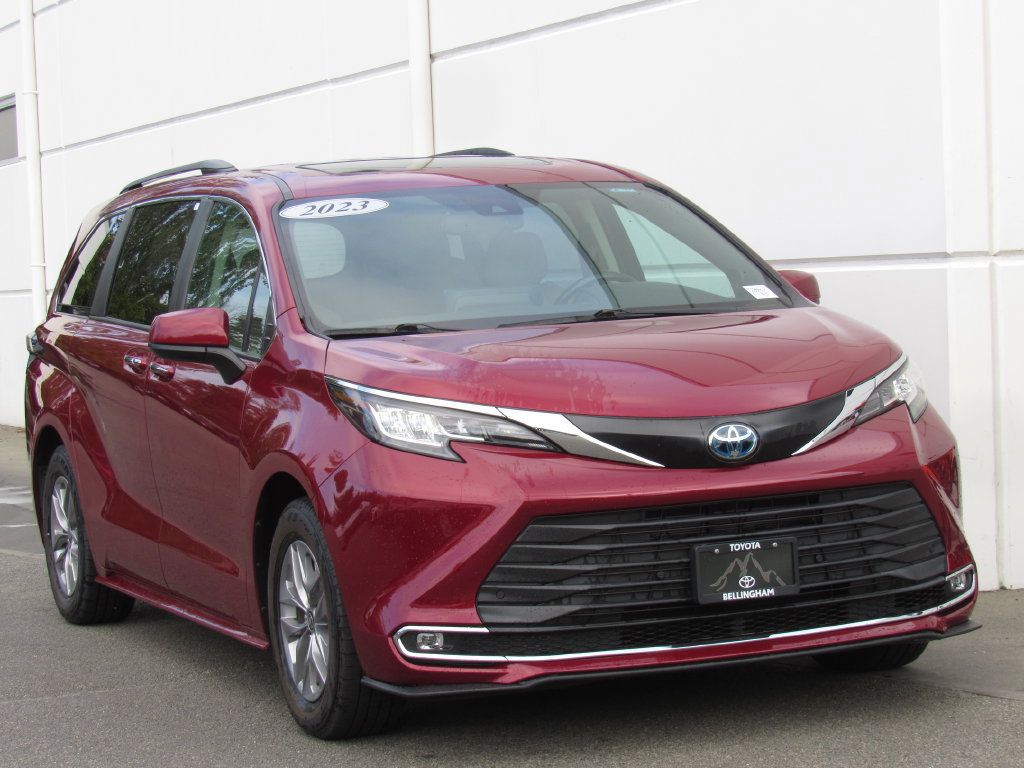 Certified 2023 Toyota Sienna XLE w/ XLE Plus Package AWD/4WD image 2