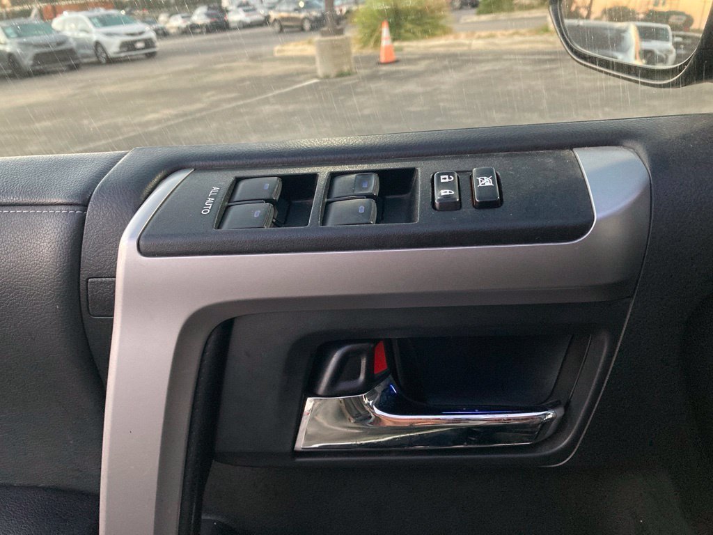 Used 2022 Toyota 4Runner Limited RWD image 13
