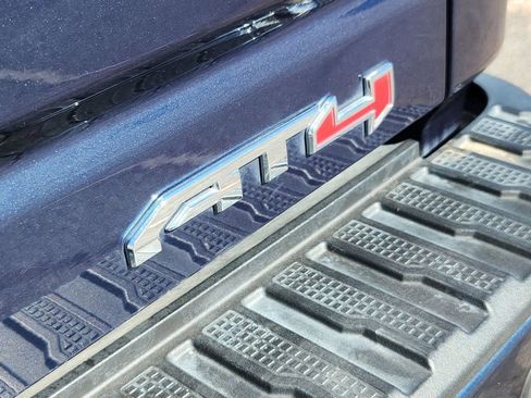 Used 2023 GMC Sierra 2500 AT4 w/ AT4 Preferred Package image 16