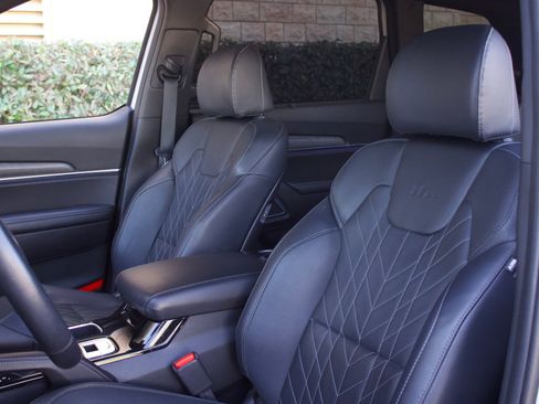 Used 2024 Kia Telluride SX X-Pro AWD/4WD image 11