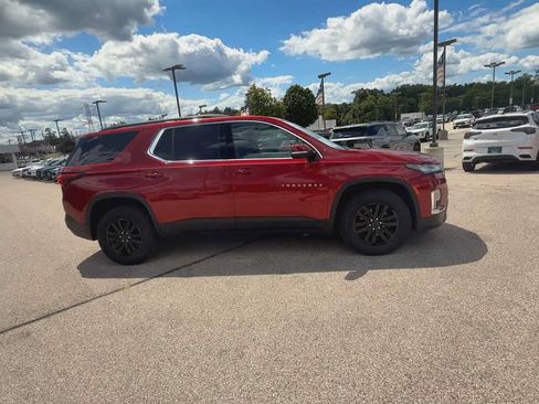 Certified 2023 Chevrolet Traverse LT FWD image 9