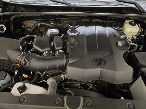 Used 2021 Toyota 4Runner SR5 image 11