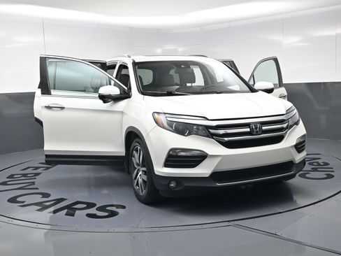 Used 2016 Honda Pilot Touring image 23