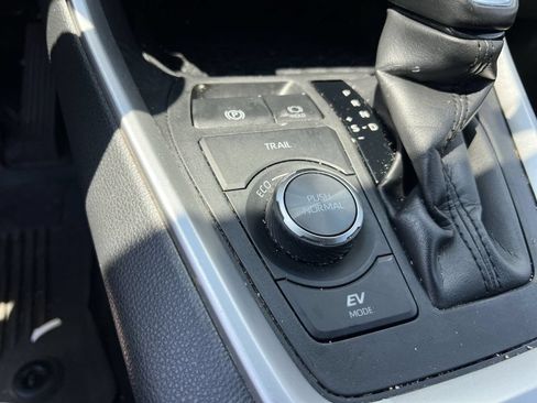 Used 2023 Toyota RAV4 XSE w/ XSE Grade Weather Package AWD/4WD image 25
