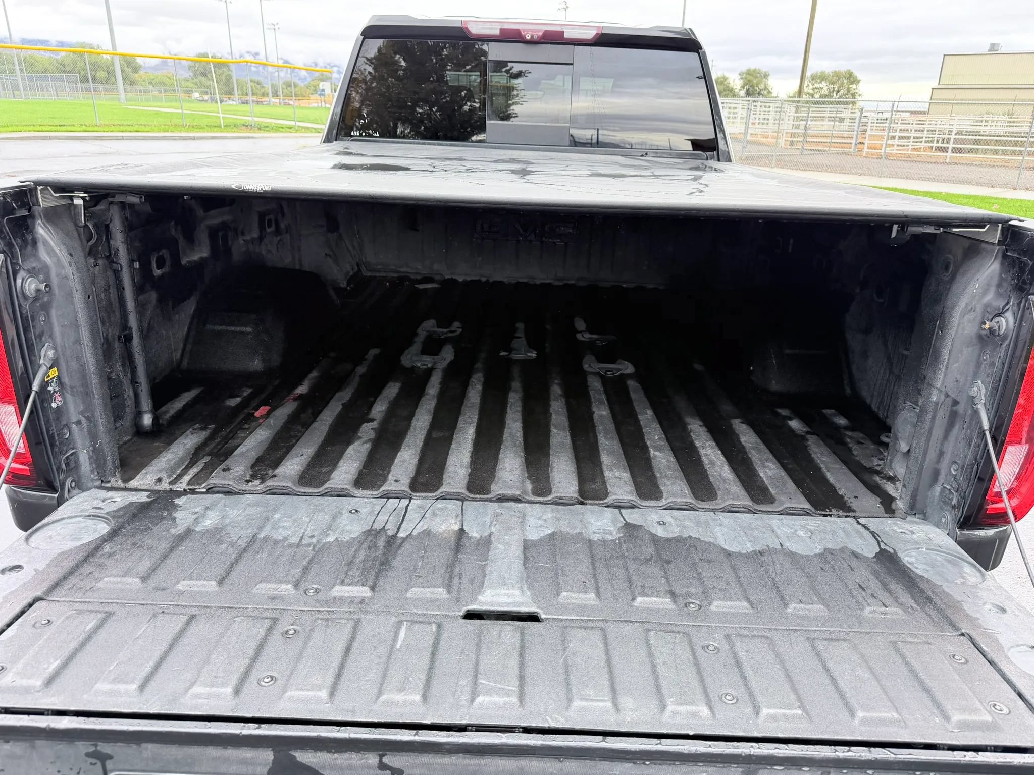 Used 2020 GMC Sierra 3500 SLT w/ Technology Package AWD/4WD image 38