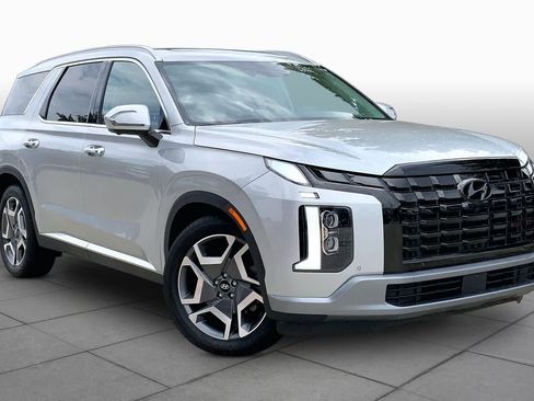 Used 2023 Hyundai Palisade Limited AWD/4WD image 3
