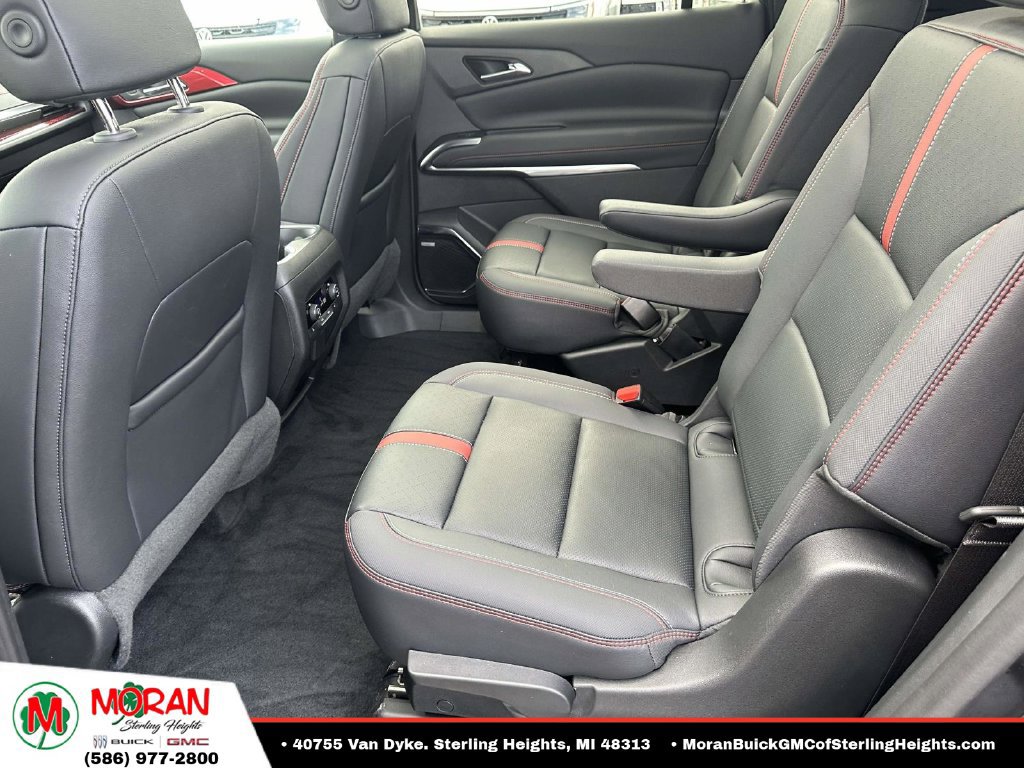 Certified 2024 Chevrolet Traverse RS w/ LPO, Floor Liner Package AWD/4WD image 12