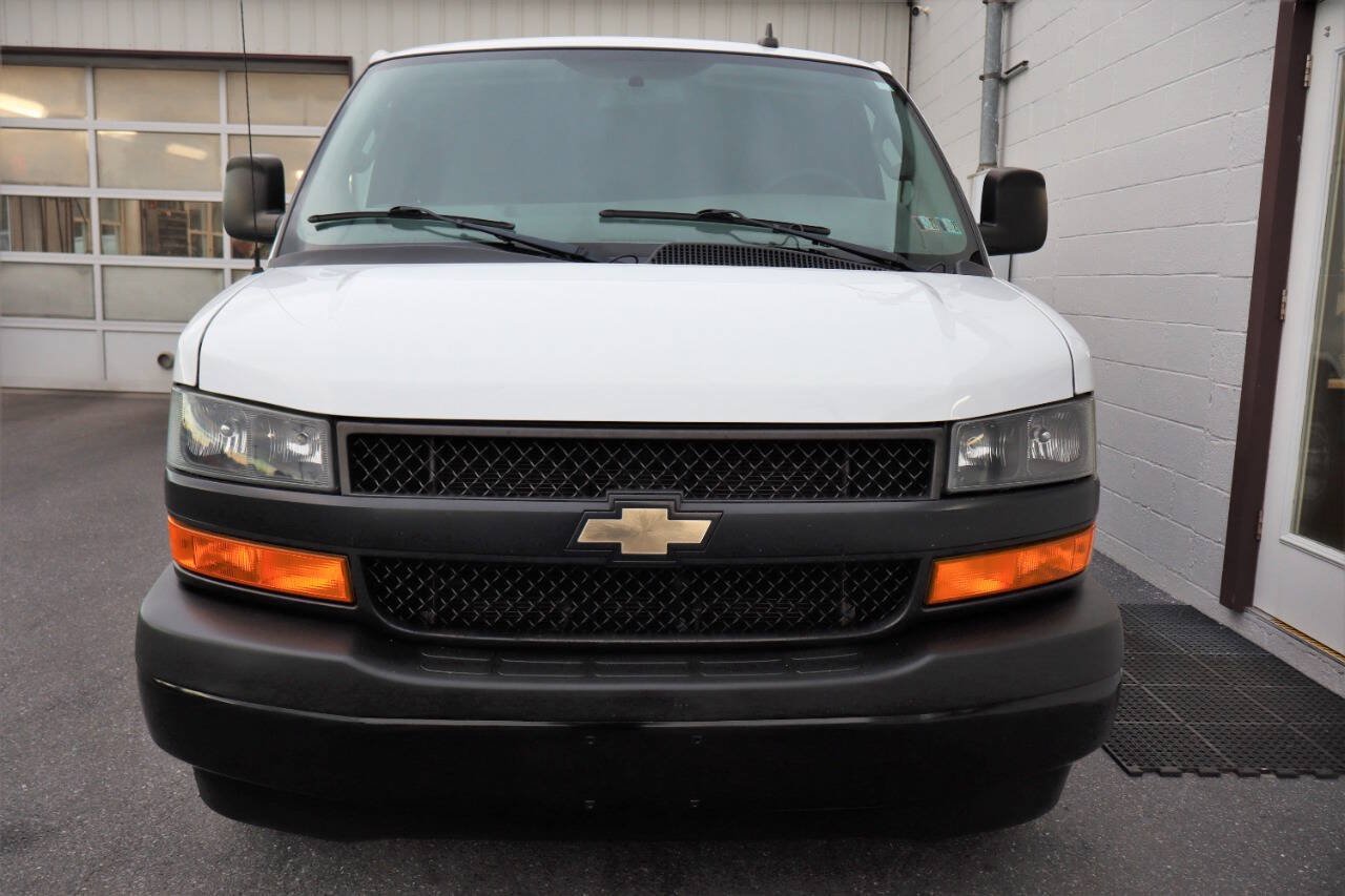 Used 2020 Chevrolet Express 2500 RWD image 2