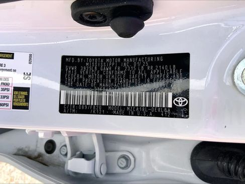 Used 2025 Toyota Corolla LE FWD image 34