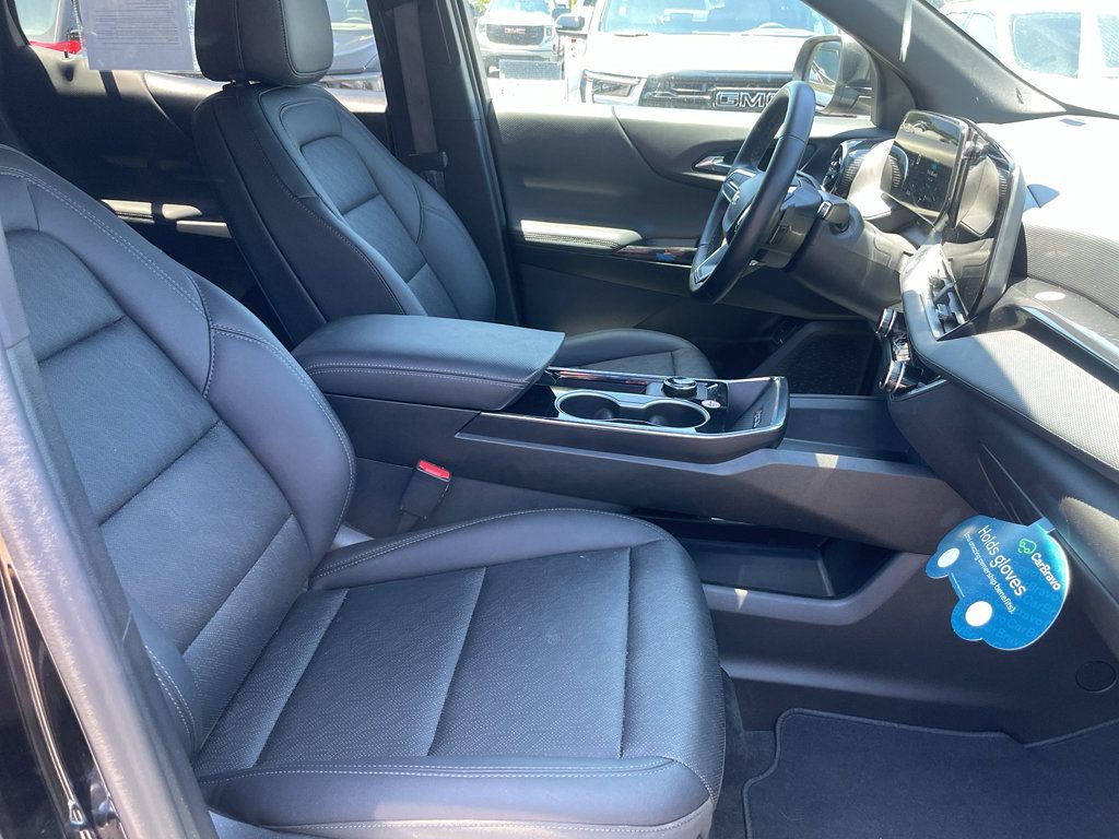 Certified 2026 Chevrolet Equinox LT w/ Convenience Package II FWD image 13